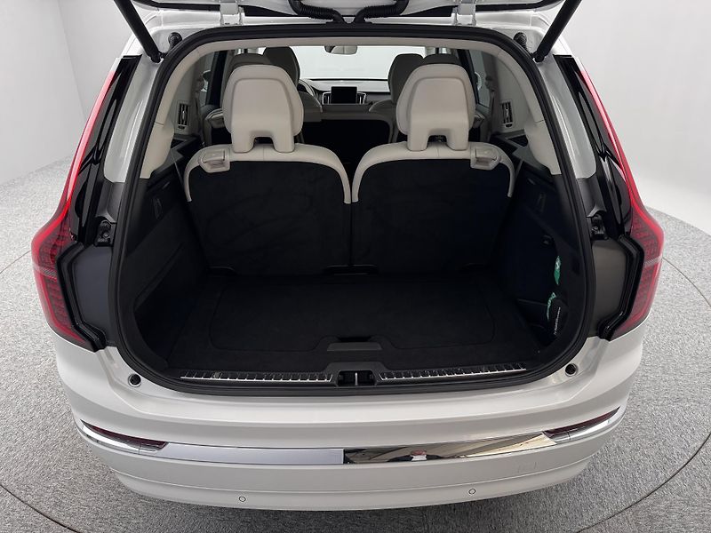 Volvo XC90 (2026) T8 AWD Plug-in BRIGHT PLUS 7m - fotka 18 z 25