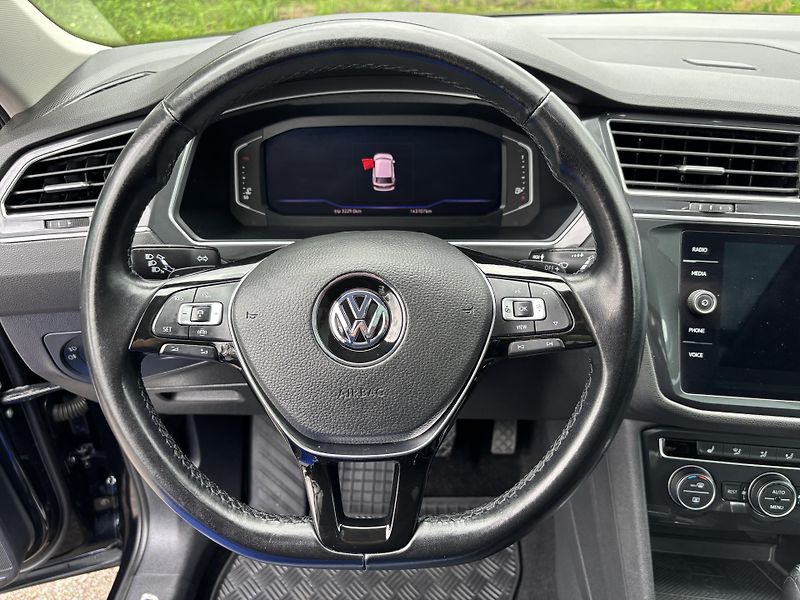 Volkswagen Tiguan 2.0 TDI ALLSPACE - fotka 20 z 24
