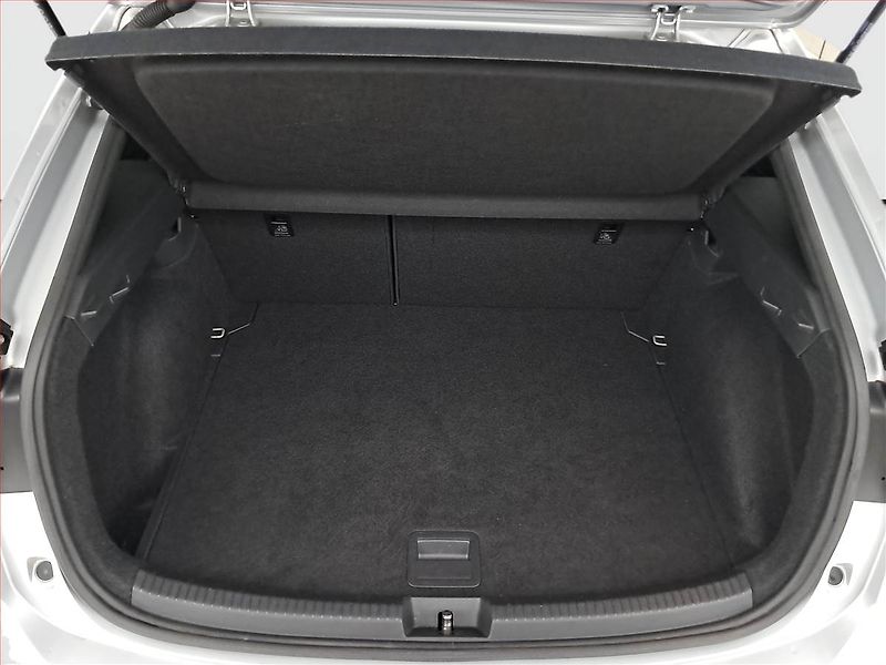 Volkswagen Taigo (2023) R-Line 1.5 TSI - fotka 14 z 18