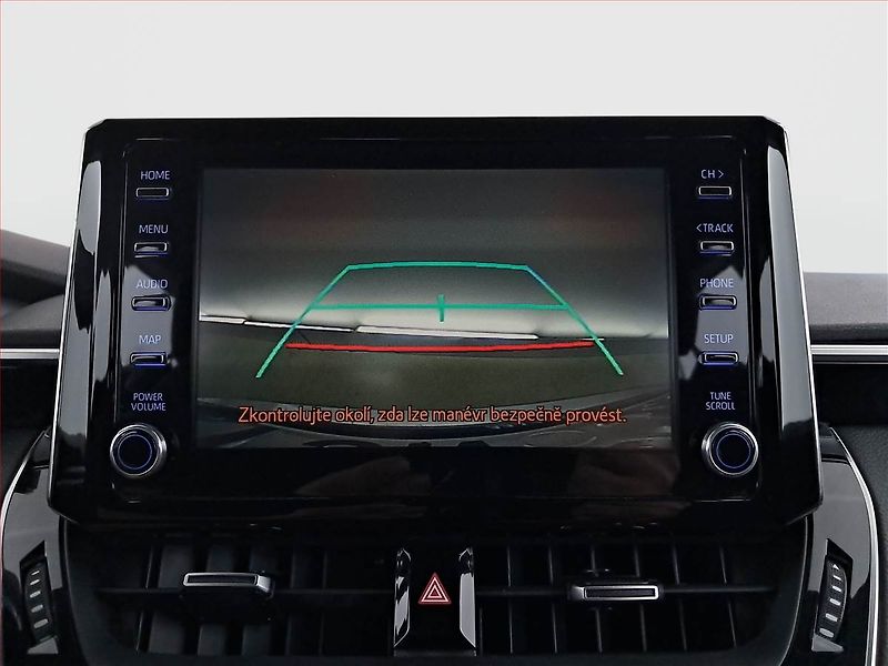 Toyota Corolla (2022) Active 2.0 Hybrid - fotka 17 z 20