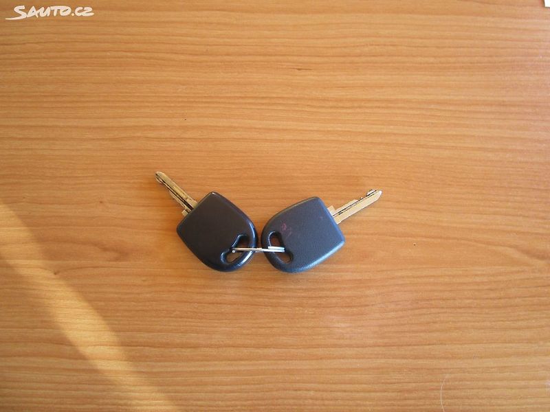 Škoda Felicia 1,3 MPI - 40KW - PĚKNÝ STAV - fotka 15 z 16