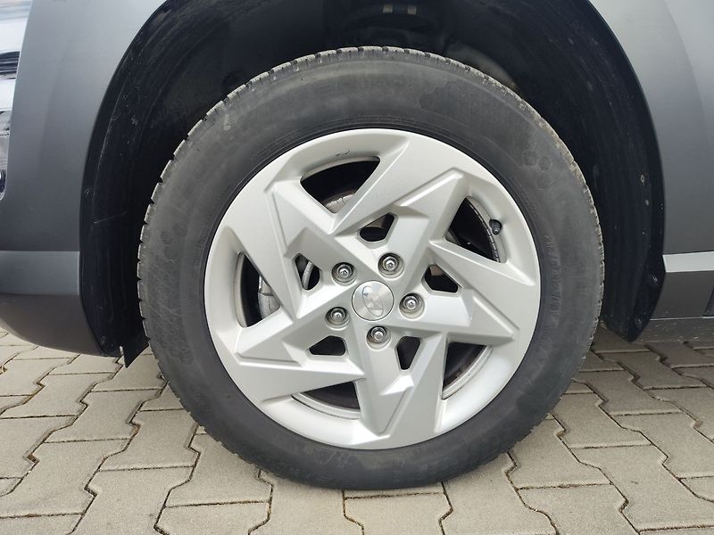 Hyundai Kona 1.0 T-GDi/88kW Sound Bosse - fotka 33 z 35