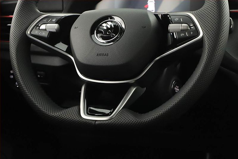 Škoda Kamiq (2025) 1.0 TSI - fotka 8 z 21