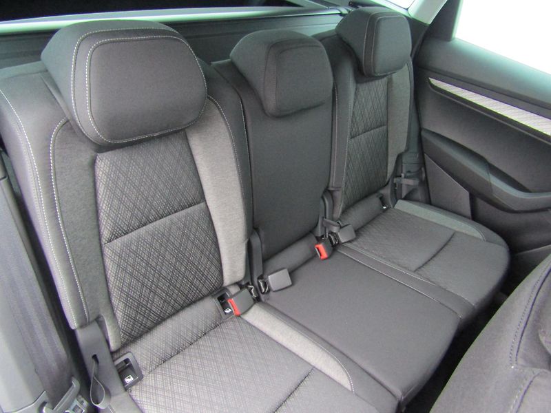 Škoda Karoq (2026) Top Selection 2,0 TDI 4x4 DSG - fotka 27 z 30