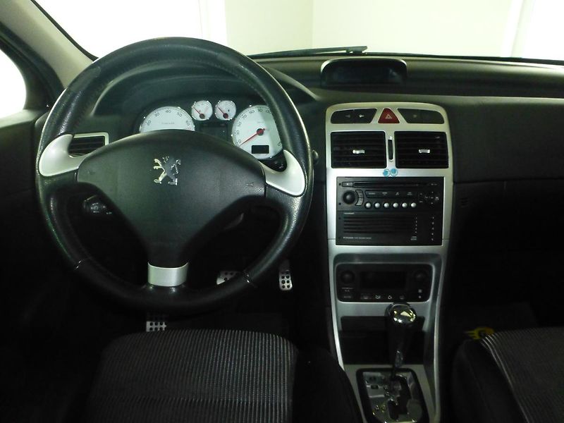 Peugeot 307 (2006) 2.,0i*PANORAMA*AUTOMAT* - fotka 17 z 26