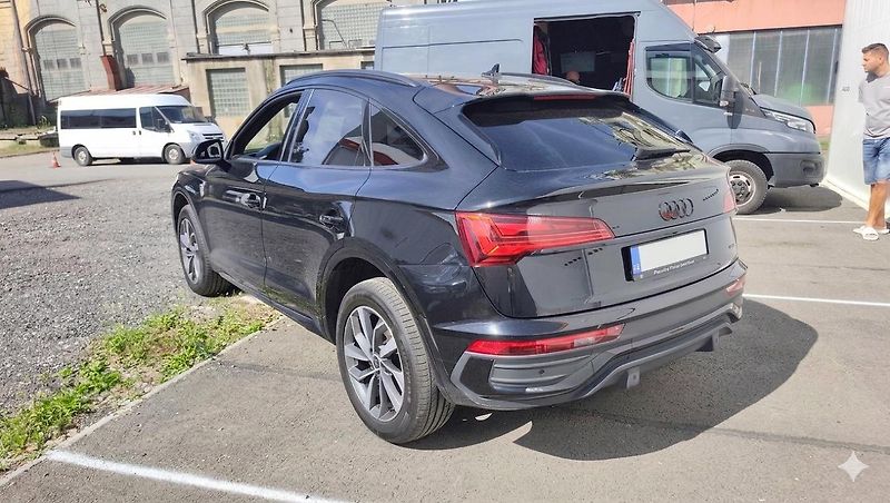 Audi Q5 (2023) Sportback S-line, B&O, Quattro - fotka 11 z 47