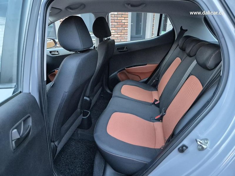 Hyundai i10 (2013) 1.2i 64 KW Klima FIFA Edice - fotka 38 z 53