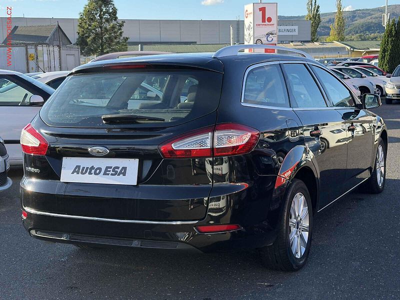 Ford Mondeo (2011) 2.0 TDCi, Titanium - fotka 4 z 16