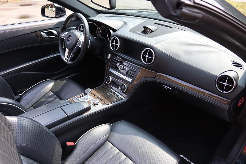 Mercedes-Benz SL Mercedes-Benz SL 500 BlueEFFIC - fotka 39 z 55
