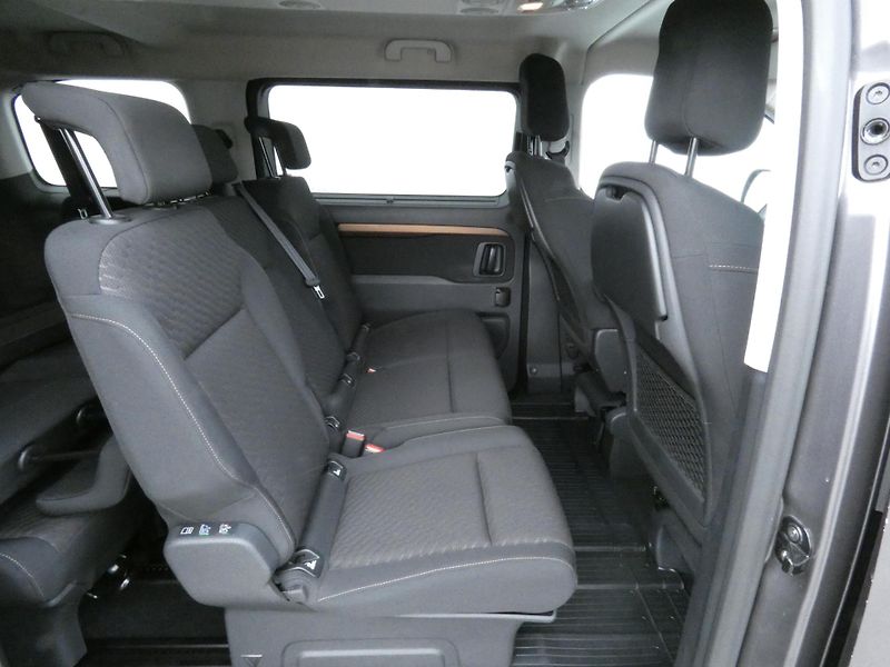Toyota ProAce (2017) 2.0 D-4D 110KW 8-MÍST - fotka 27 z 30