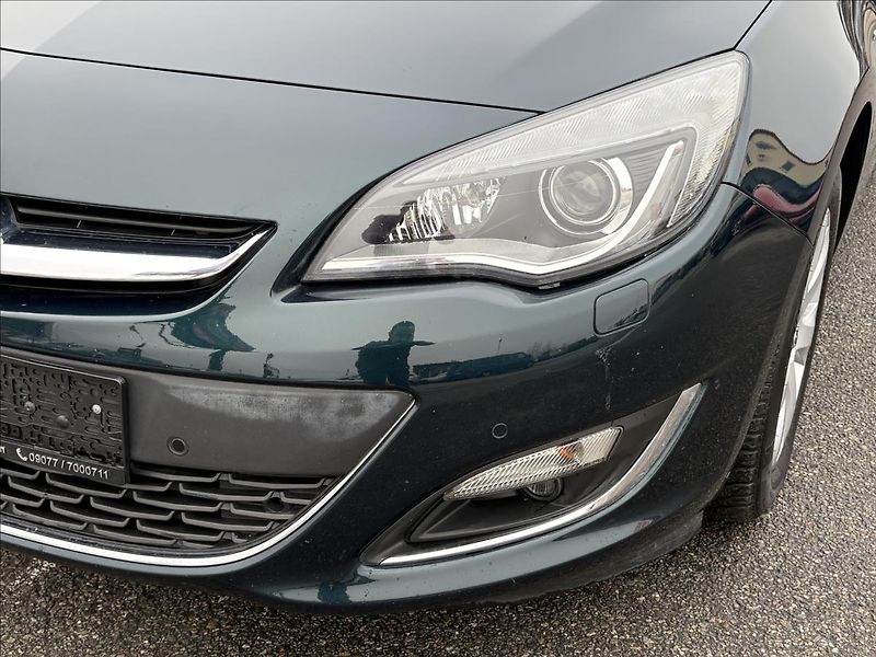 Opel Astra 1,4 iT 103kW,Xenon,Navi,Výhřev - fotka 28 z 32