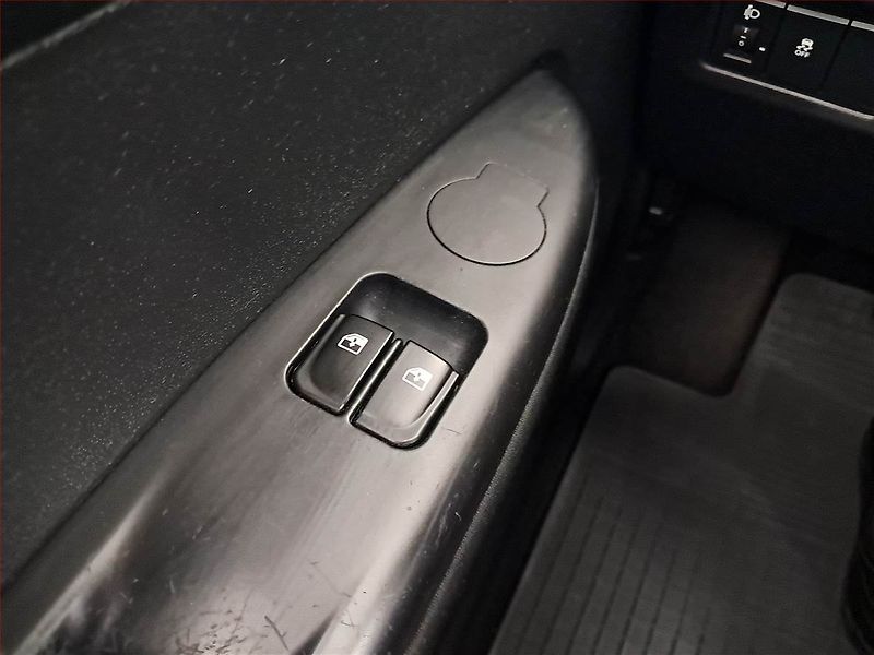 Hyundai i20 (2014) 1.2, Serv.kniha - fotka 14 z 14