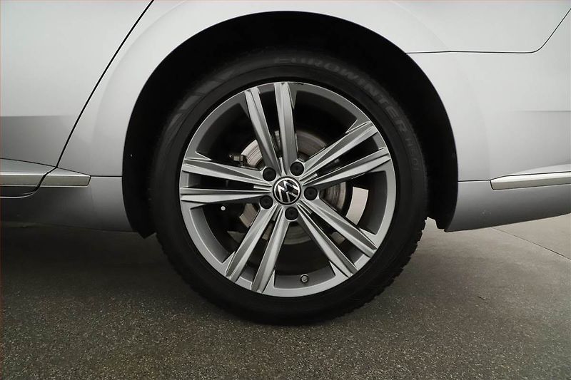 Volkswagen Arteon (2023) 2.0 TDI - fotka 20 z 20