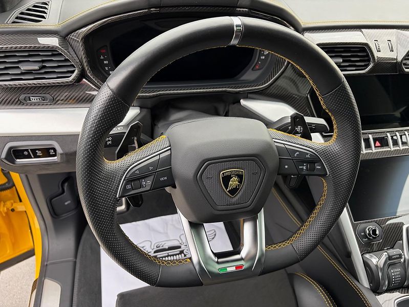 Lamborghini Urus (2019) 4.0 - V8 - KERAMIKY  - fotka 26 z 43