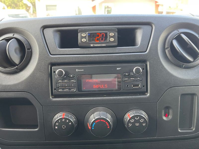 Renault Master 2.3dCi 81kW*CHLAĎÁK*CZ*DPH - fotka 26 z 29