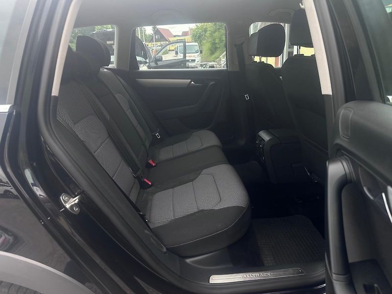 Volkswagen Passat (2014) 2.0TDi 130kW/Alltrack/4x4/1MAJ - fotka 19 z 35