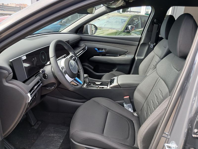 Hyundai Tucson 1,6T-GDI DCT  GO CZECH PLUS - fotka 9 z 12