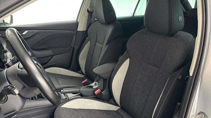 Škoda Scala 1.0 TSI Style - fotka 15 z 26
