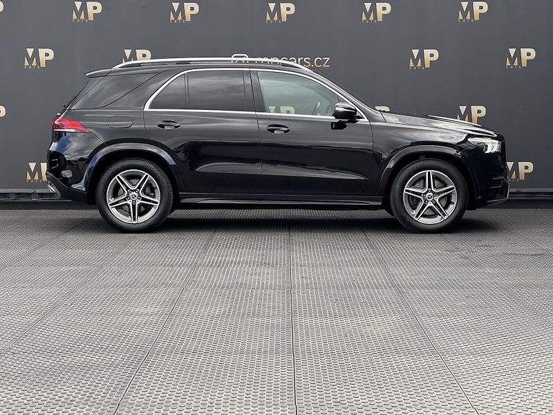Mercedes-Benz GLE (2020) 300d 4M, AMG Line RZV - fotka 4 z 49