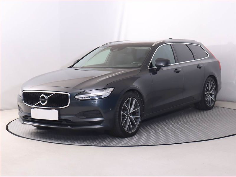 Volvo V90 (2017) D5 AWD, 4X4, Automat, Kůže - fotka 2 z 21