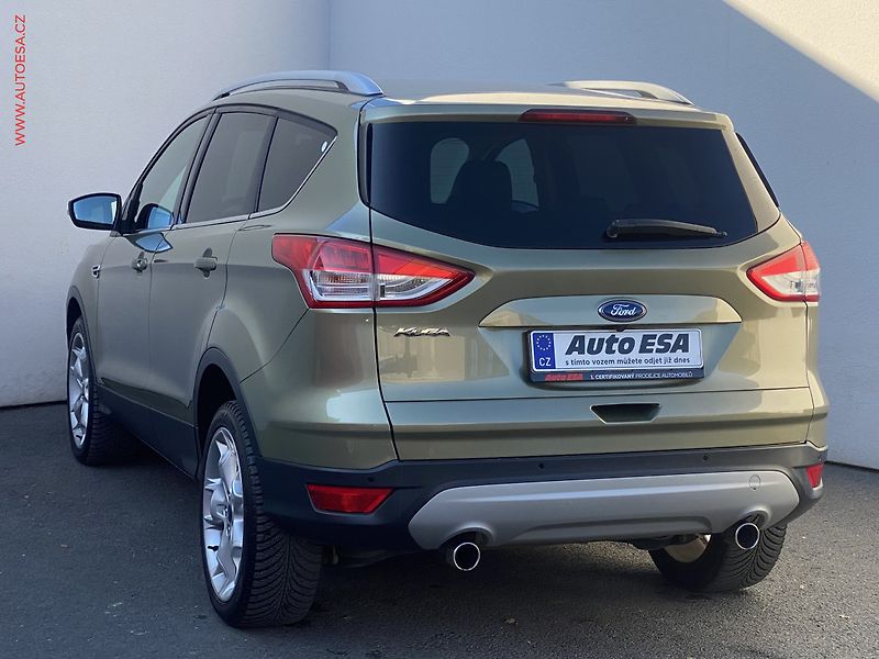 Ford Kuga (2013) 2.0 TDCI 4x4, AT, kůže - fotka 6 z 17