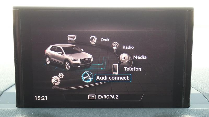 Audi Q2 1,0 TFSI Advanced - fotka 15 z 24
