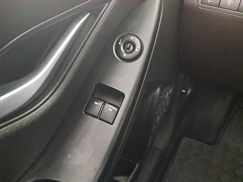Hyundai ix20 (2016) 1.4 CVVT, Serv.kniha - fotka 14 z 14
