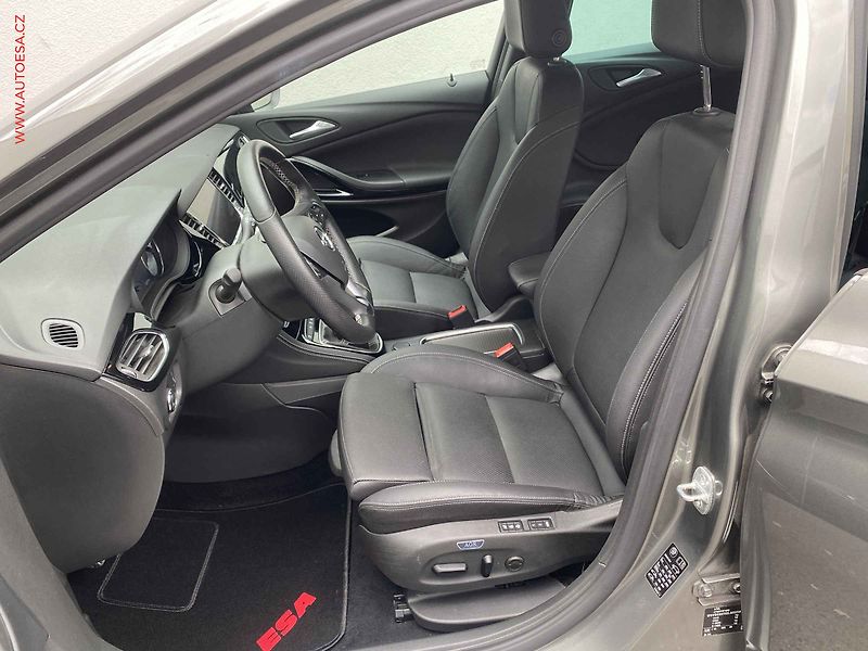Opel Astra (2019) 1.5 CDTi, Dynamic, LED - fotka 9 z 19