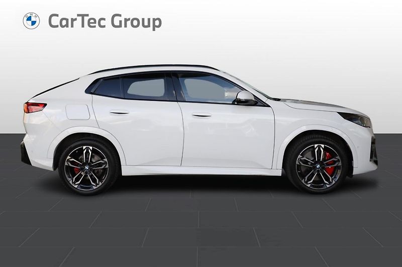 BMW X2 xDrive20d - fotka 4 z 24