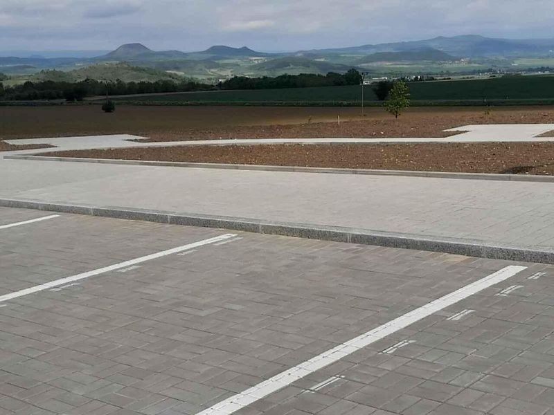 ŘSD otevřelo u Smolnice na Lounsku novou odpočívku u dálnice D7.