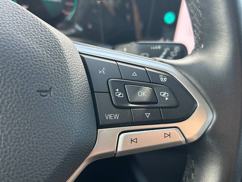 Volkswagen Golf Life 6G 1,5TSi - fotka 14 z 24