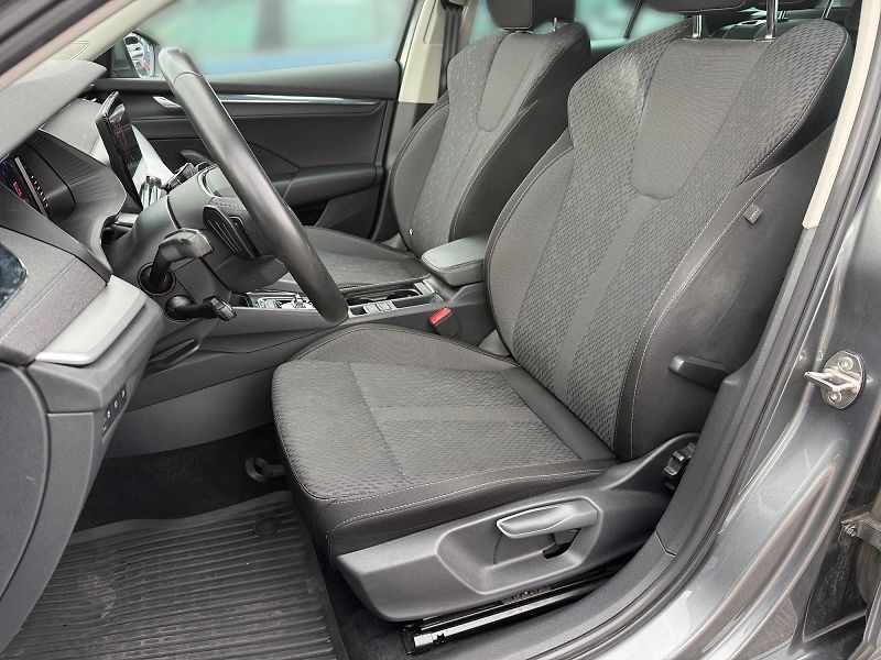 Škoda Octavia (2022) STYLE 2.0TSI 140kW DSG 4x4 CZ - fotka 7 z 11