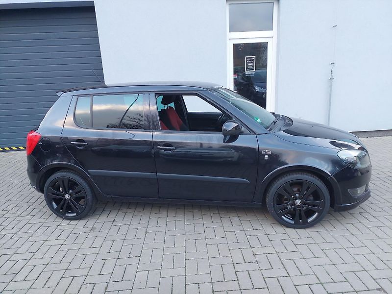 Škoda Fabia (2012) Monte Carlo 1,2TSi Zadáno!! - fotka 5 z 35