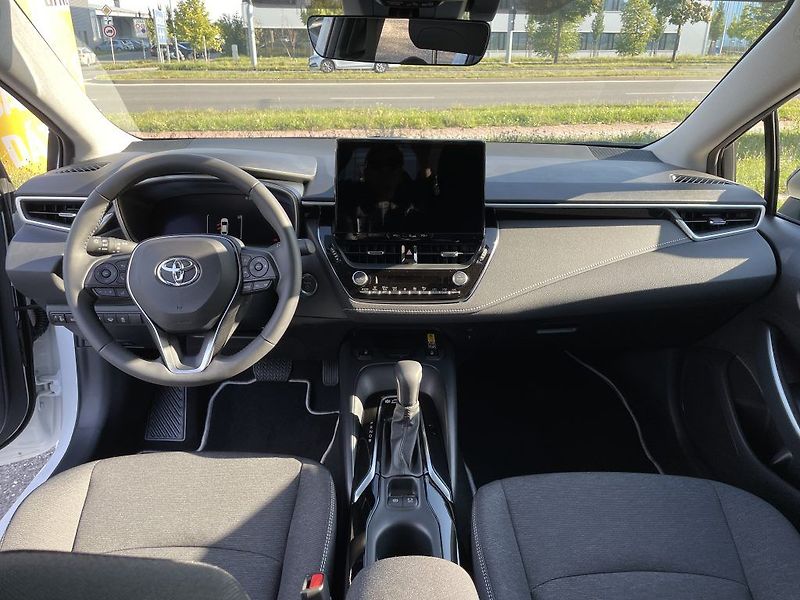 Toyota Corolla SD 1.8 Hybrid ODBĚR 7/2026 - fotka 14 z 26