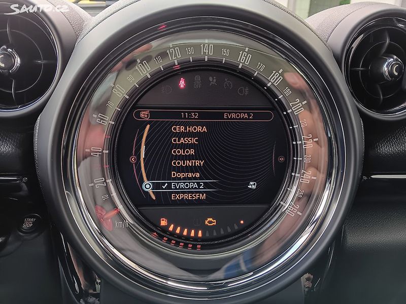 Mini Countryman 2.0D  S WORKS 4X4 - fotka 16 z 26
