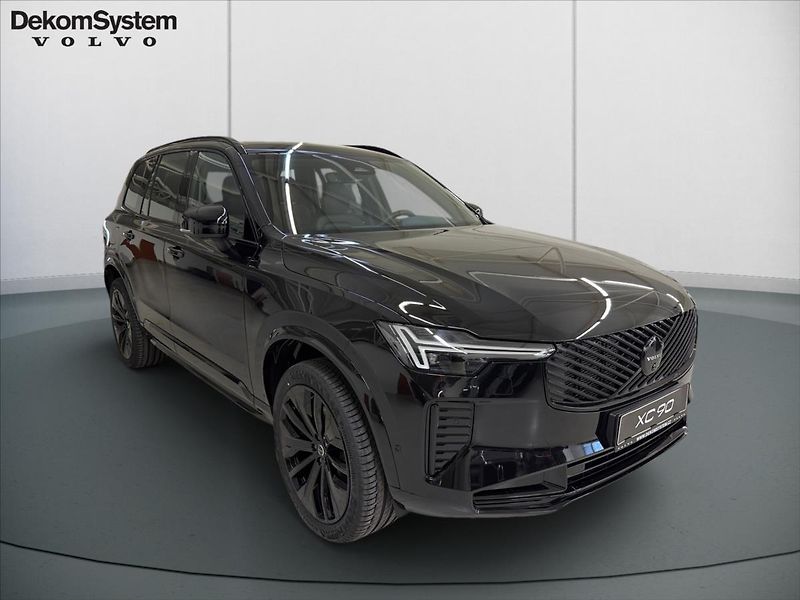 Volvo XC90 (2026) 2,0 XC90B5 Black Edition 3624 - fotka 2 z 15