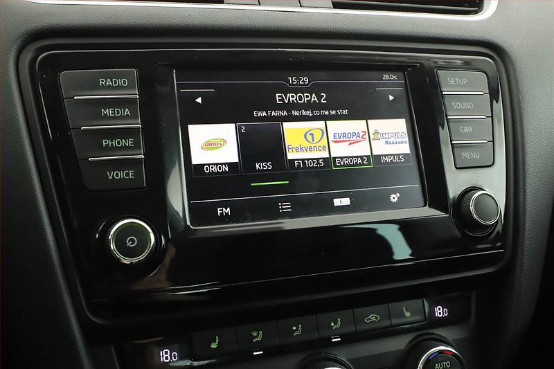 Škoda Octavia (2015) Style 1.6 TDI, Serv.kniha - fotka 17 z 20