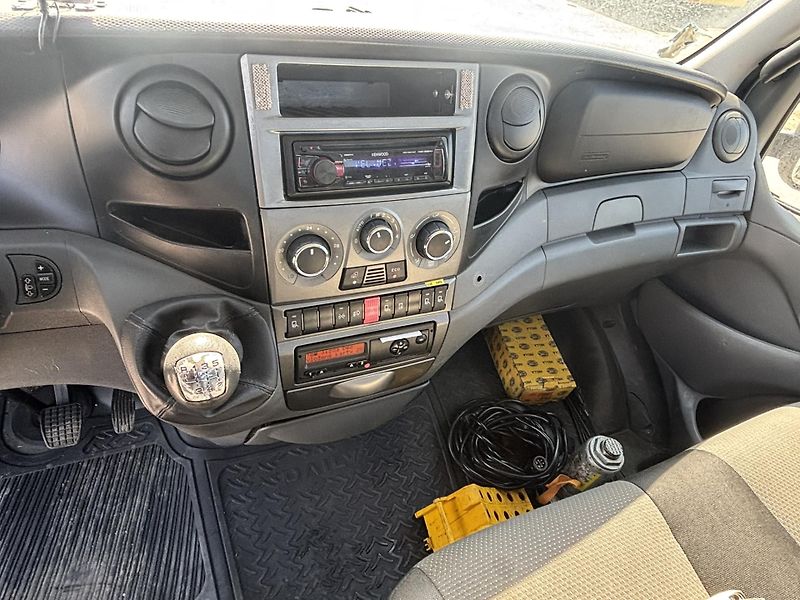 Iveco Daily 70C17/P EEV odtahovka - fotka 16 z 19