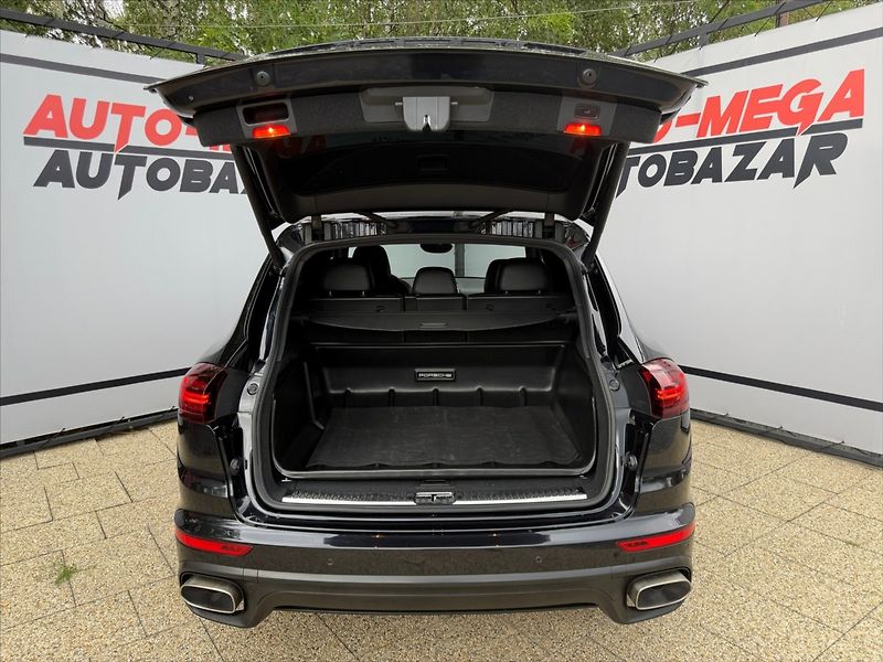 Porsche Cayenne 3,0 TDI  V6 193kW-FACELIFT!! - fotka 35 z 41