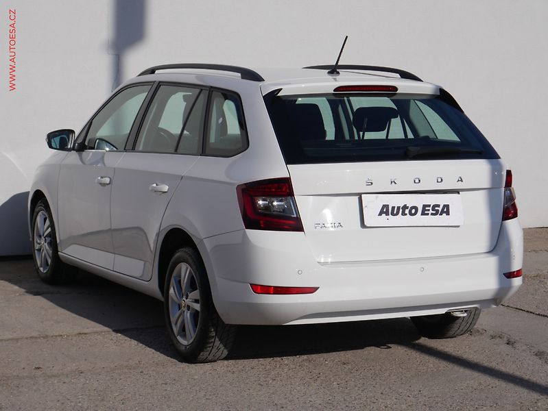 Škoda Fabia (2021) 1.0 TSi, ČR, Style, LED - fotka 4 z 18