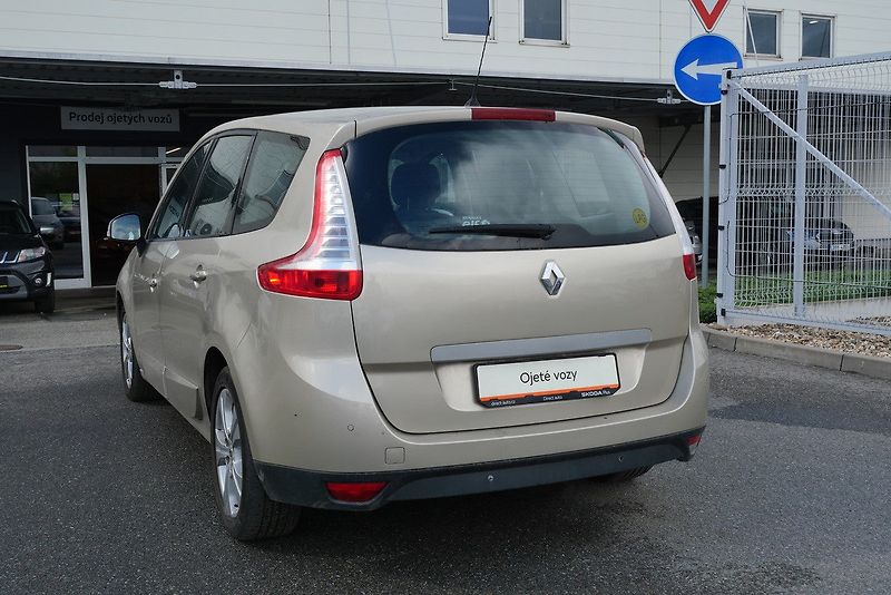 Renault Scénic - fotka 4 z 6