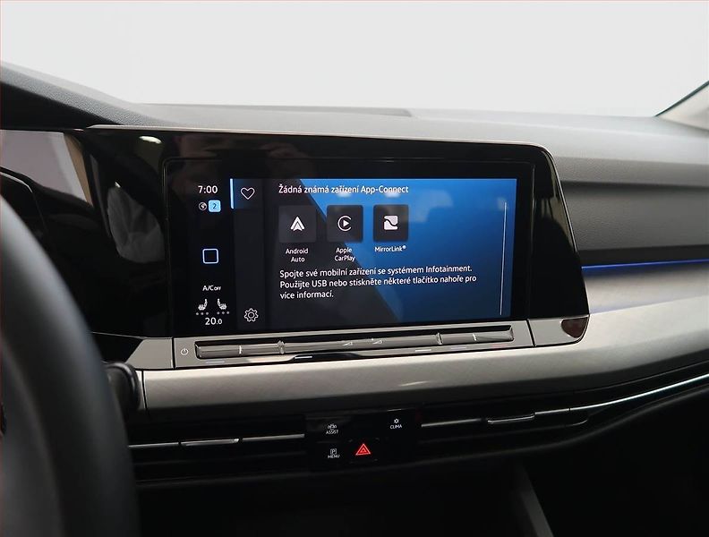 Volkswagen Golf (2023) Life 2.0 TDI, Automat - fotka 16 z 23