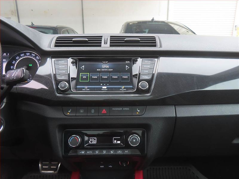 Škoda Fabia (2017) Monte Carlo 1.0 TSI, Automat - fotka 12 z 17
