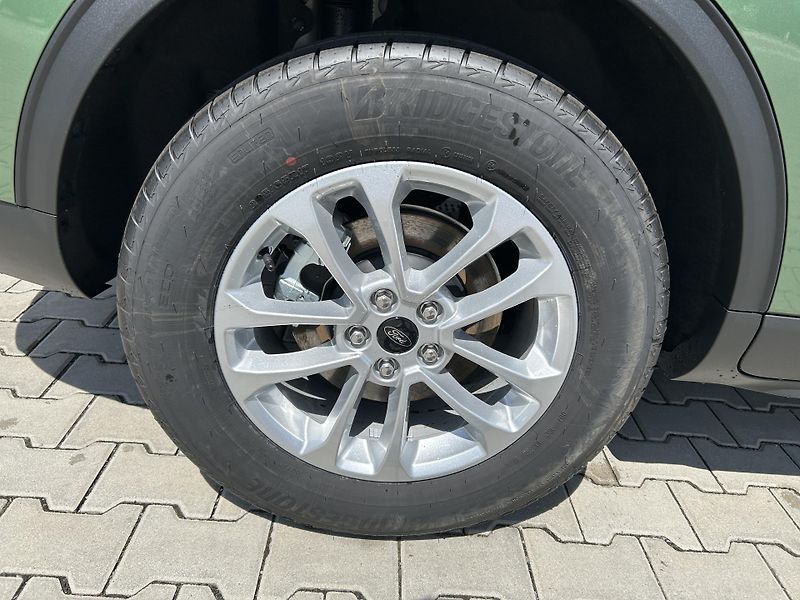 Ford Kuga Top Edition 2.5 HEV 132 kW - fotka 6 z 37