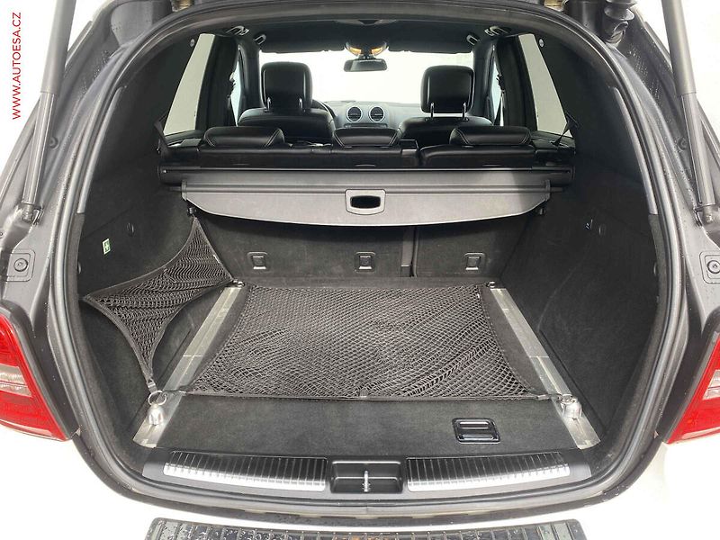 Mercedes-Benz Třídy M (2012) 3.0 CDi ML 350 4Matic, 1.maj - fotka 7 z 20