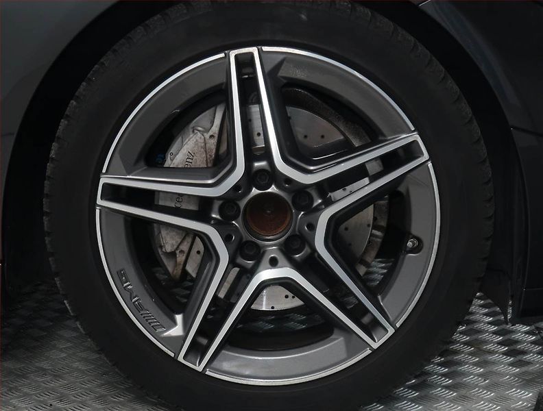Mercedes-Benz Třídy C (2019) C 200 - fotka 15 z 19
