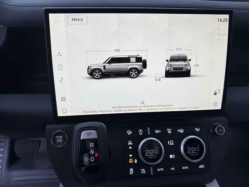 Land Rover Defender 3,0 X-DYNAMIC SE D250 - fotka 17 z 29