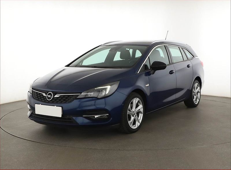 Opel Astra (2021) Elegance 1.5 CDTI, ČR,1.maj - fotka 2 z 14