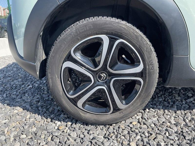Citroën C3 (2017) 1.2 PureTech,Feel,60kW,1.Maj,Č - fotka 35 z 35