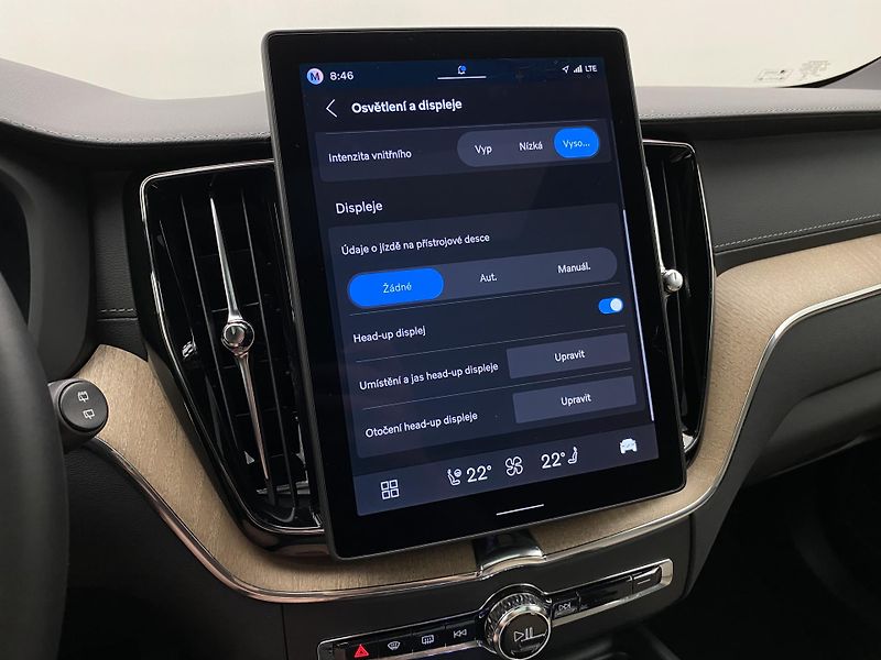 Volvo XC60 T8 AWD RECHARGE ULTRA DARK CZ - fotka 58 z 69
